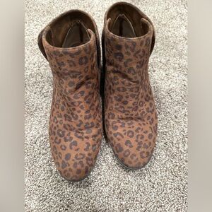 Maurice’s Leopard Print Ankle Boots